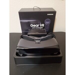Samsung Gear VR Powered By Oculus Virtual Headset Controller Model SM-R324